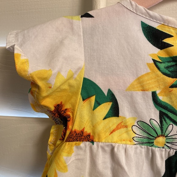 🌻Sunflower dress 18 to 24 months🌻 - Picture 5 of 6